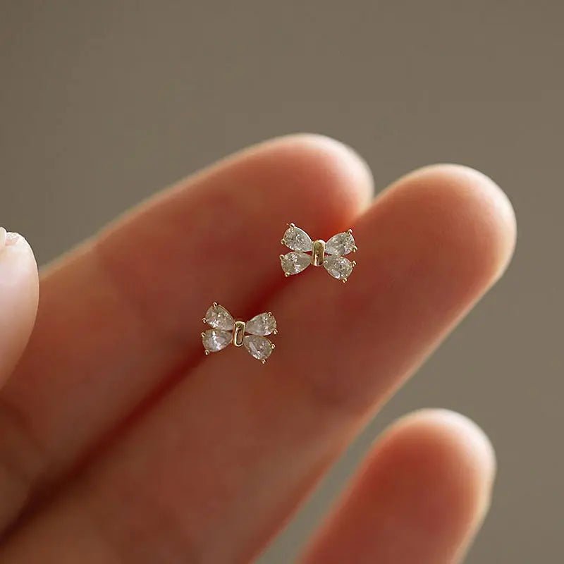 Tibetan Silver Korea Exquisite Curved Shiny Zircon Wheat Stud Earrings for Women Sweet Romantic Wedding Pendiente Plata Jewelry