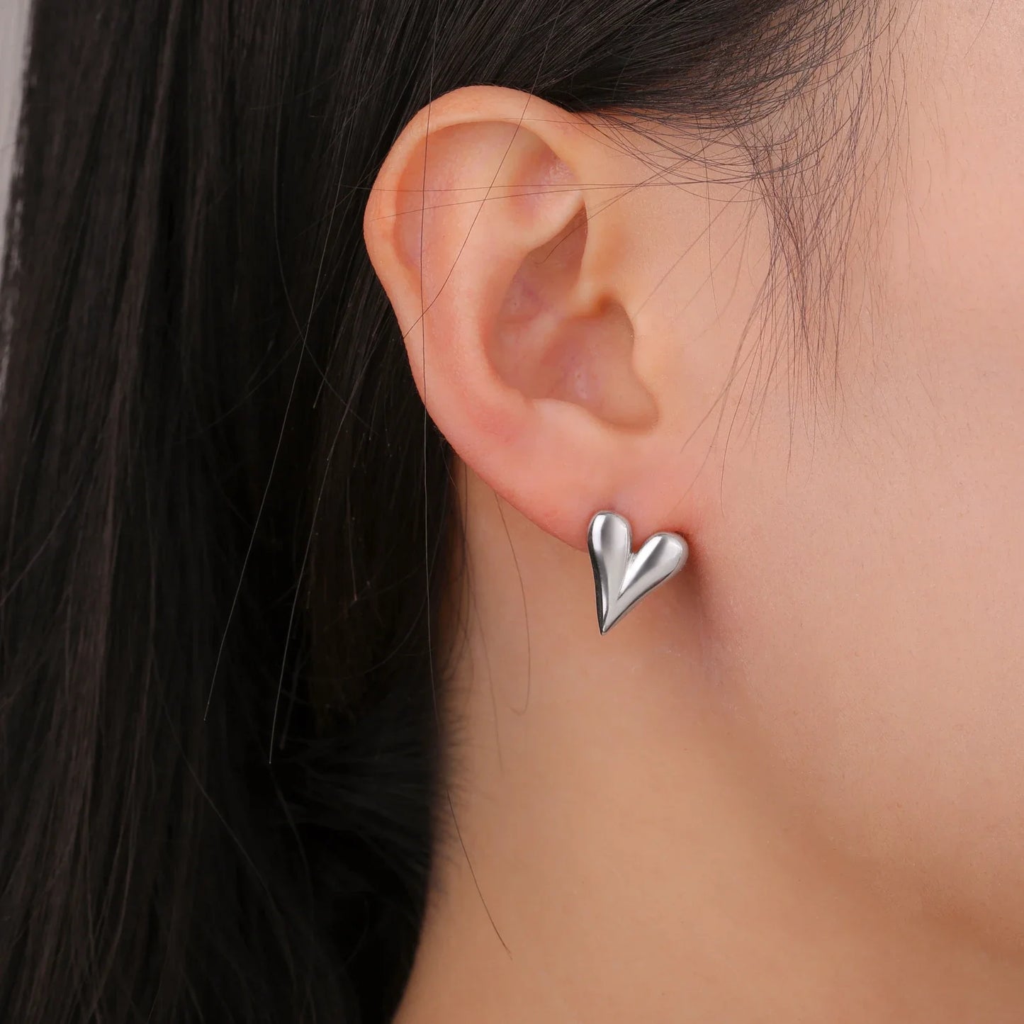 Lucktune Heart Stud Earrings Women Stainless Steel aros mujer Love Cutout Piercing Earrings Trend 2025 Kpop Jewelry Gift New