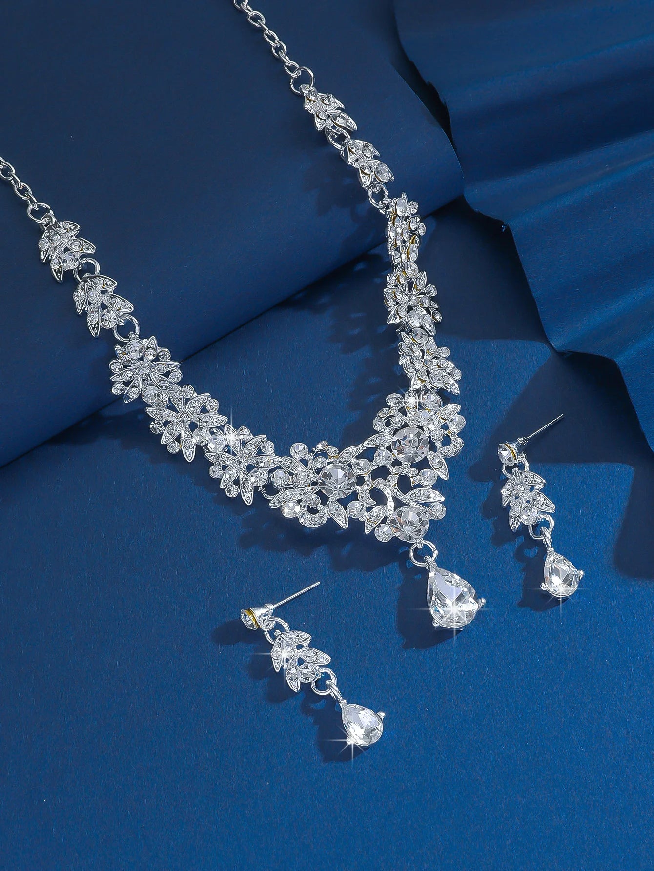 Red Crystal Jewelry Set