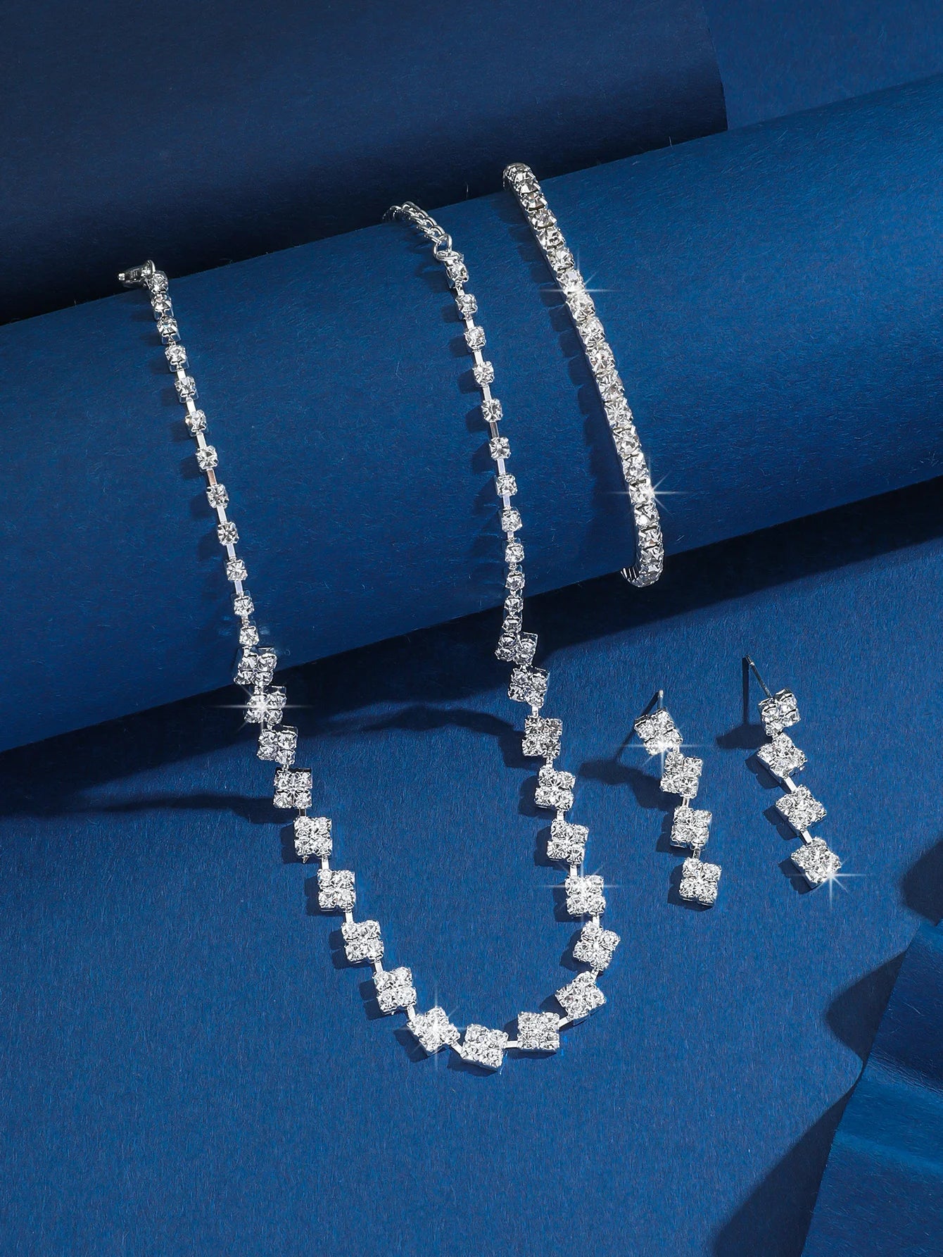 2025 heißer Verkauf Versilbert Zirkonia Schmuck-Set Hohe Qualität Luxus Halskette Ohrringe Und Armband 3 Stück Schmuck Frau Set