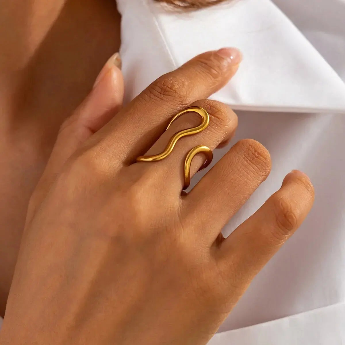 Open Skeleton Snake Ring
