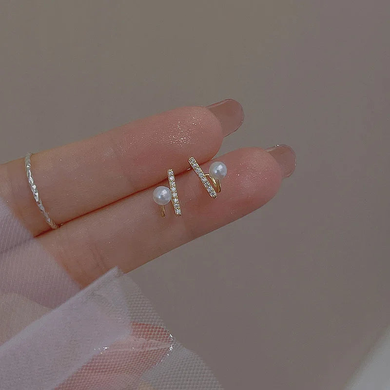 Tibetan Silver Korea Exquisite Curved Shiny Zircon Wheat Stud Earrings for Women Sweet Romantic Wedding Pendiente Plata Jewelry