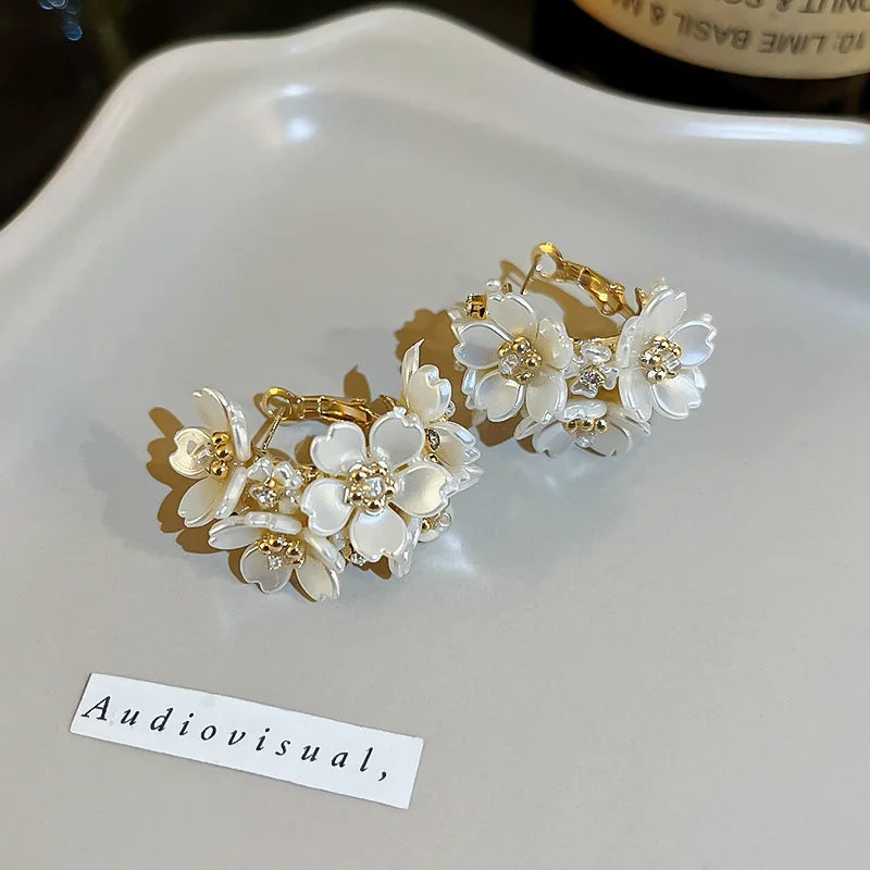 2022 Korean New Exquisite Flower Splicing Earrings Temperament Simple Fashion Versatile Earrings Female Jewelry gift
