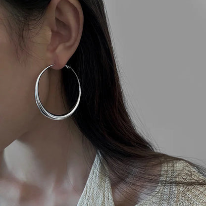 Fashion Exaggerated Big Circle Hoop Earrings for Women Statement Jewelry Smooth Circle Earrings Femme Boucles d'oreilles
